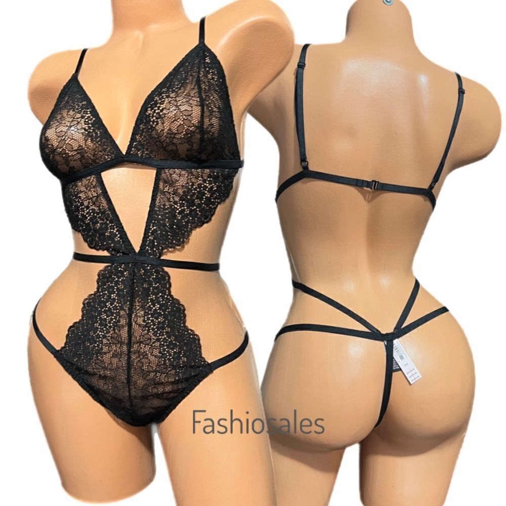 Victoria’s Secret Luxe Lingerie Sexy Strappy Lace Teddy black Medium